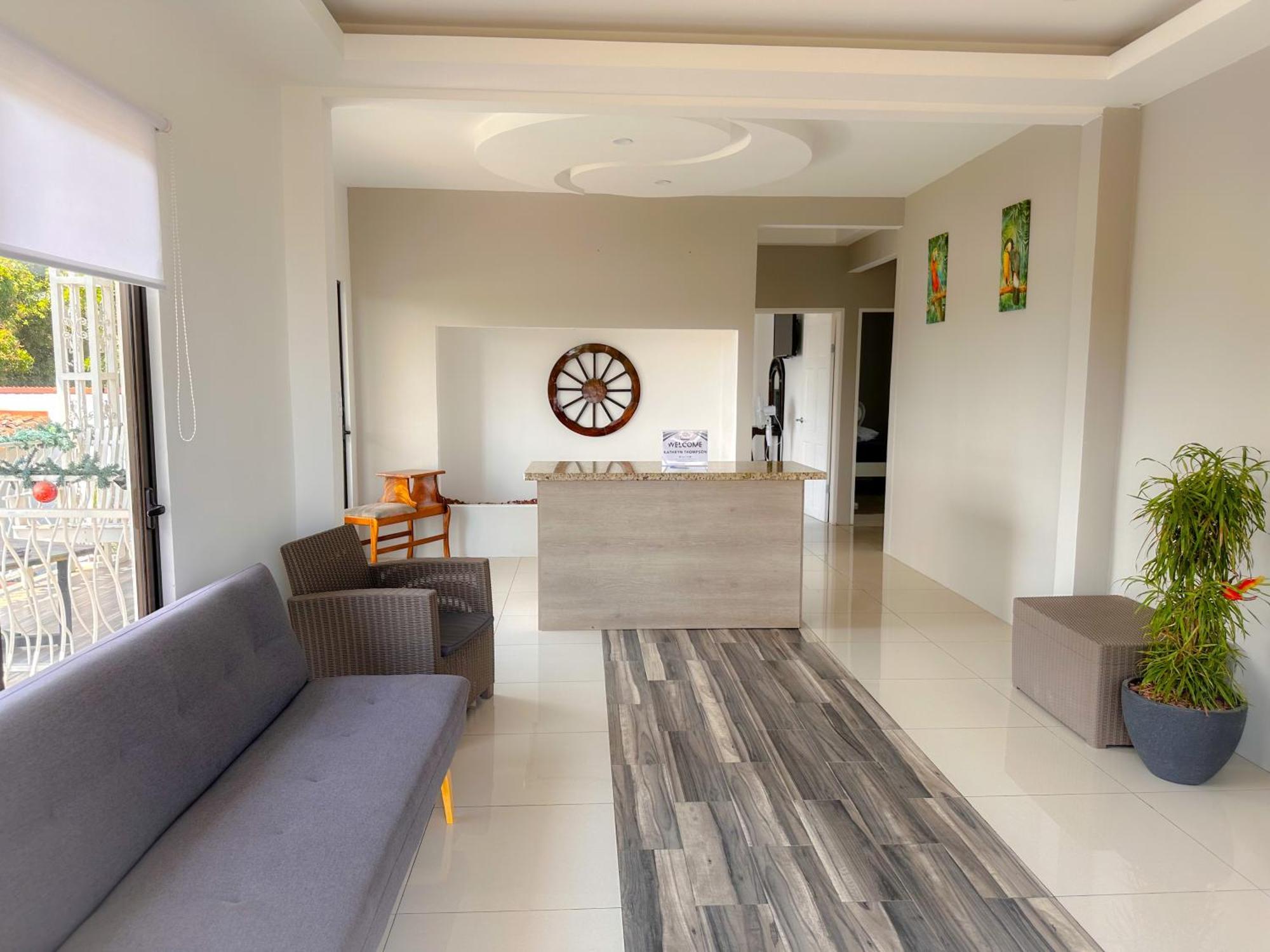 Casa Garitas & Car - Free Sjo Airport Shuttle *